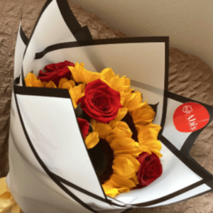 Ramo de Rosas y Girasoles